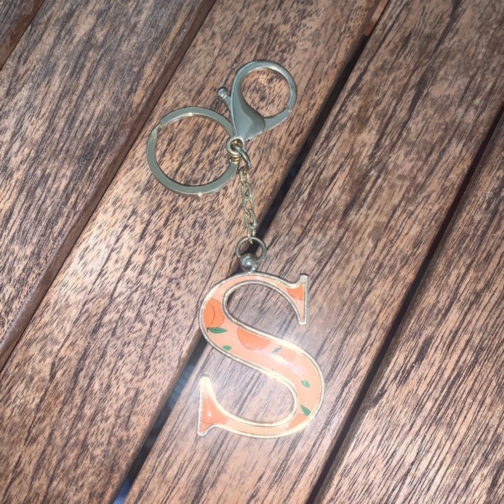 Peach S Initial Keychain Gold Clip (soft orange)